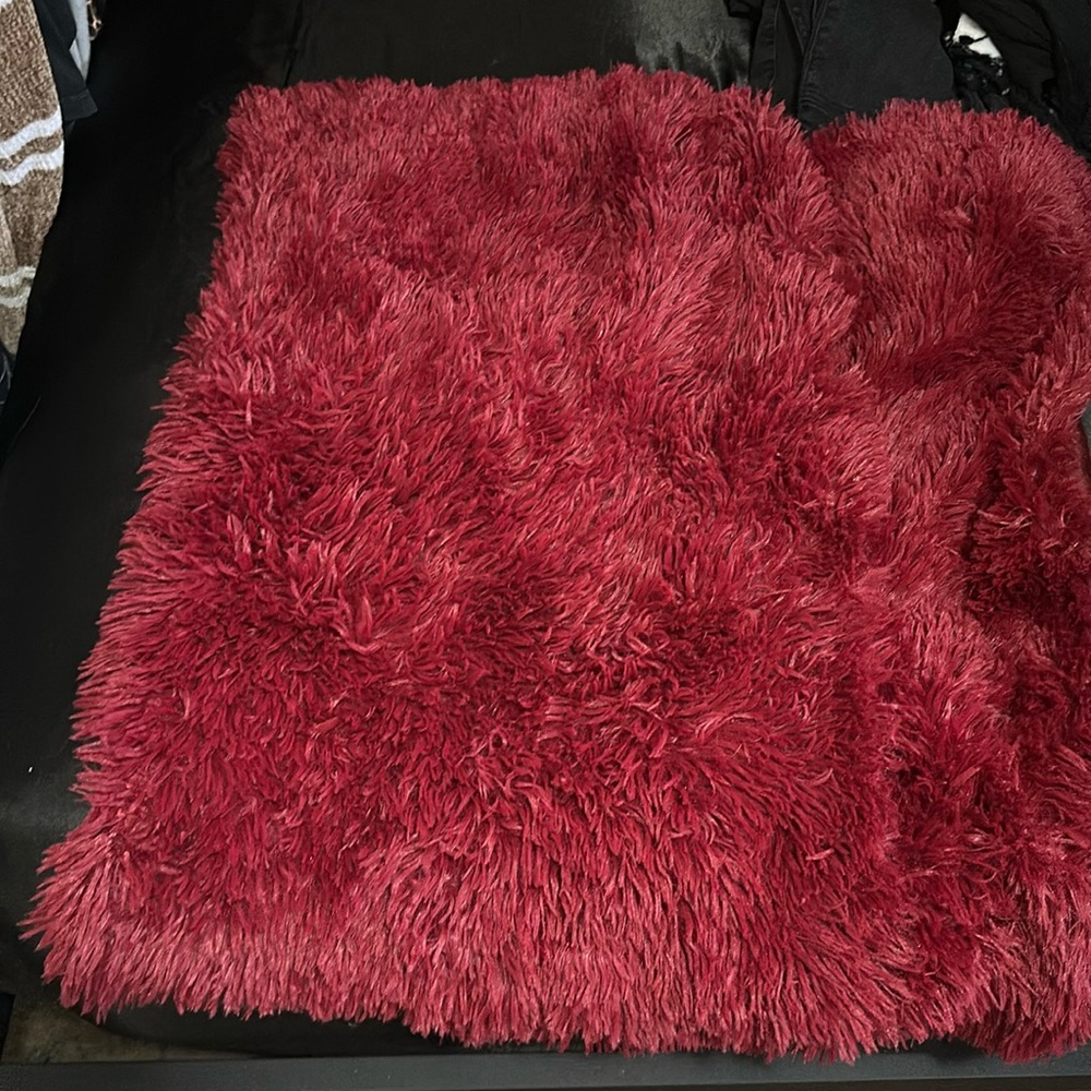 Red furry pillow cases